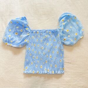 Boho Daisies Top NEW with Puff Sleeves size XS/S Blue and Yellow